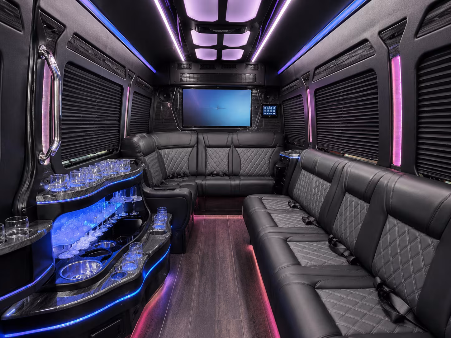 Rent a Bus to Reagan National Airport