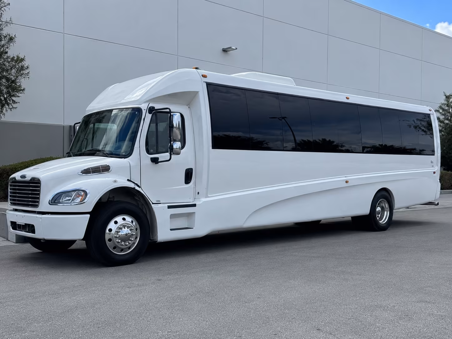 Alexandria alexandria bachelor bachelorette party bus rental party bus exterior