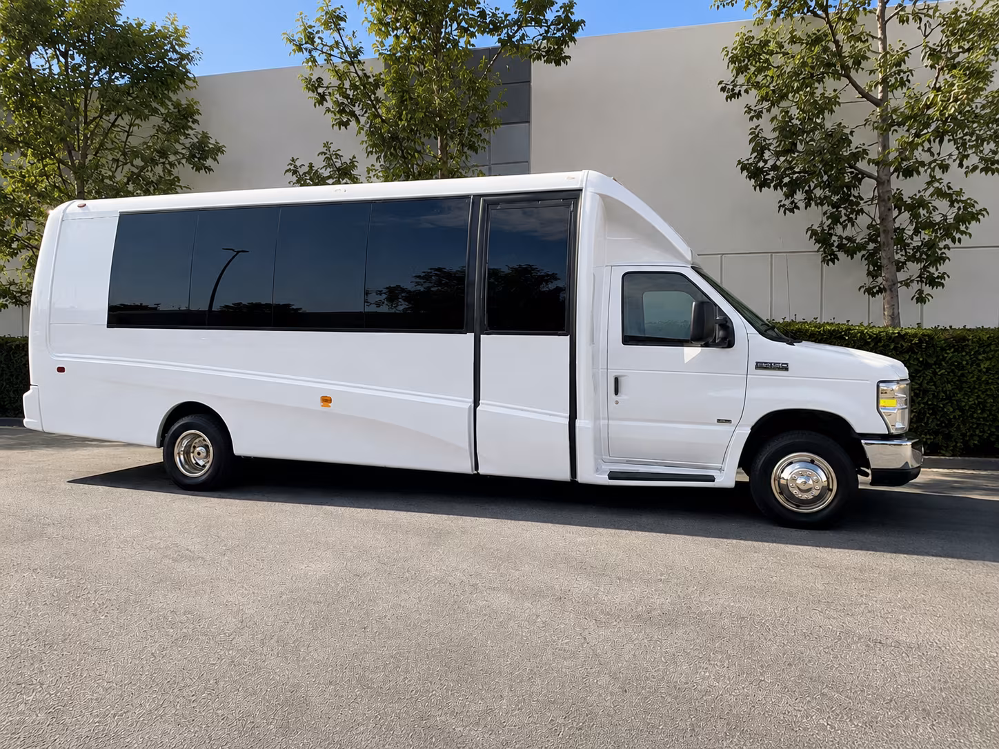 Alexandria Corporate Transportation pickup coordination