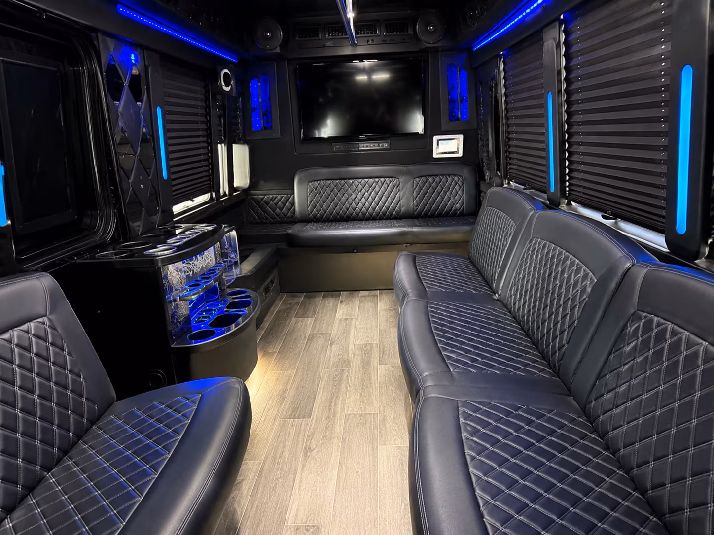 Alexandria Winery Tour & Pub Crawl Transportation group transportation