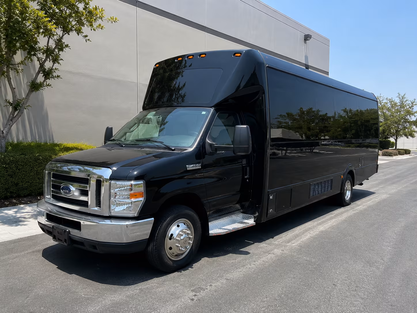 Philadelphia Homecoming & Prom Party Bus Rentals