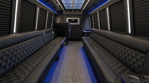 philadelphia 20 passenger party bus